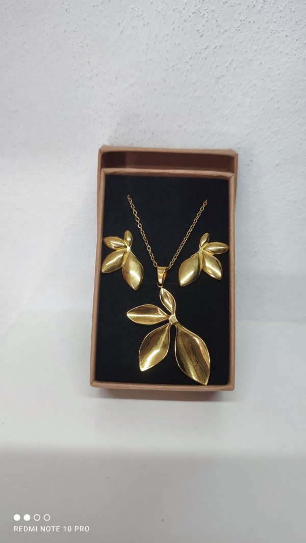 CONJUNTO HOJAS