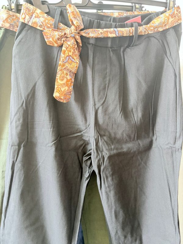 PANTALÓN GUANTE